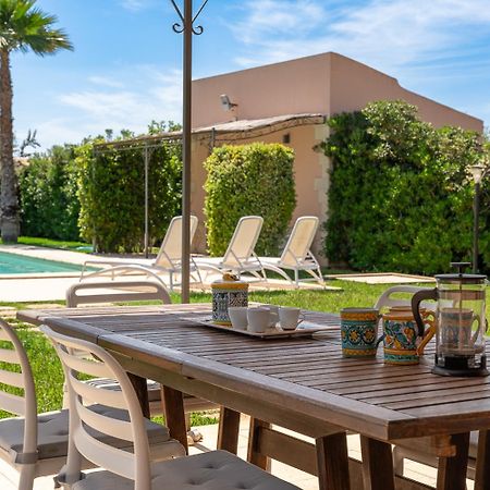 Villa Bouganville Con Piscina By Wonderful Italy Сиракузы Экстерьер фото