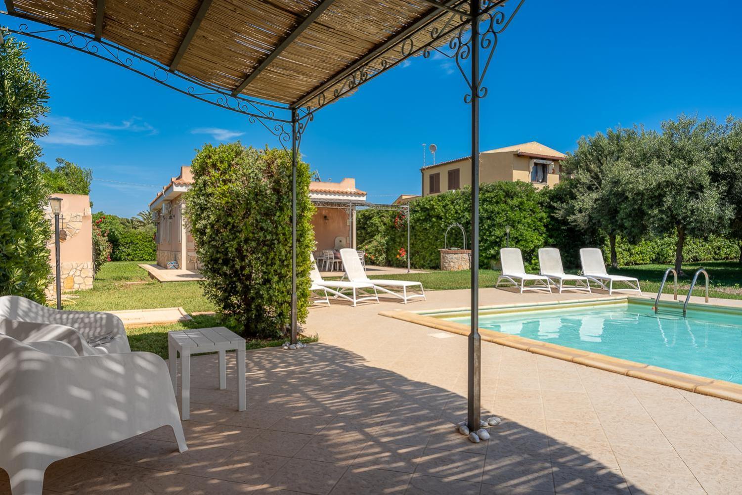 Villa Bouganville Con Piscina By Wonderful Italy Сиракузы Экстерьер фото